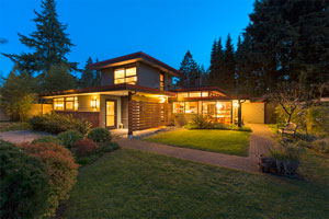 Aintree House, North Vancouver, BC, 2004